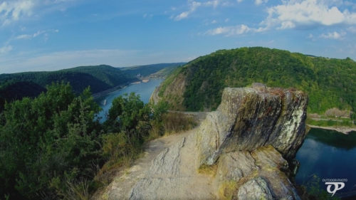 Rheinsteig Fels-Ausblick auf den Rhein